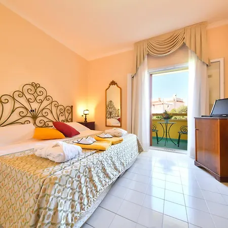 Grand Terme Di Augusto Hotel