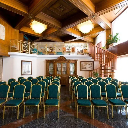 ホテル Grand Terme Di Augusto 5*