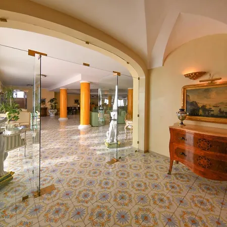 ホテル Grand Terme Di Augusto ラッコ・アメーノ