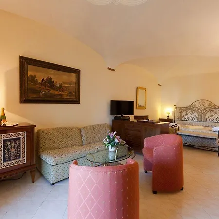 Grand Terme Di Augusto ホテル