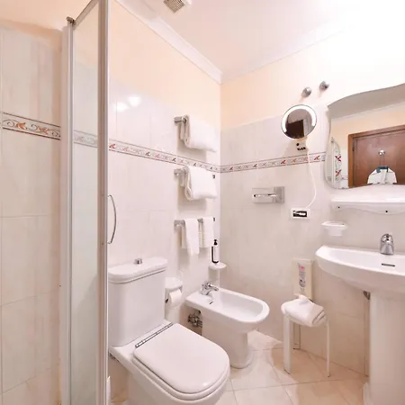 Grand Terme Di Augusto