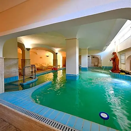 Hotel Grand Terme Di Augusto 5*