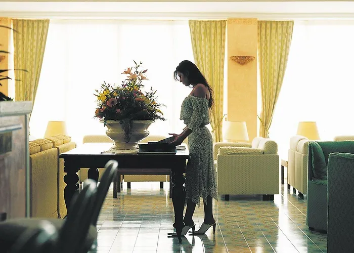 Grand Terme Di Augusto 호텔