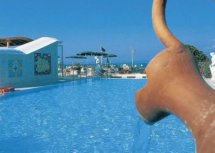 Grand Terme Di Augusto 호텔