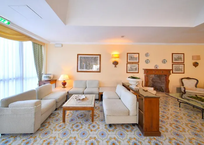 Grand Terme Di Augusto 호텔