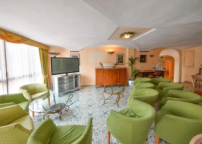 Grand Terme Di Augusto