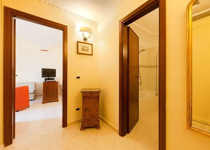 Grand Terme Di Augusto 라코아메노