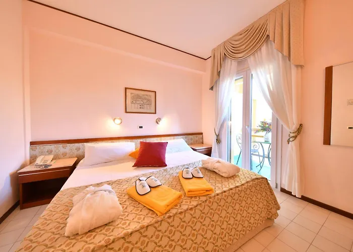 Grand Terme Di Augusto