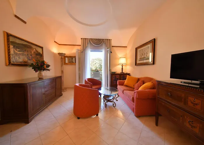 Grand Terme Di Augusto 호텔